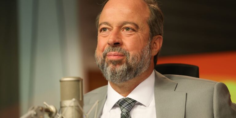 Não precisaremos do horário de verão neste ano, diz Alexandre Silveira nao-precisaremos-do-horario-de-verao-neste-ano,-diz-alexandre-silveira