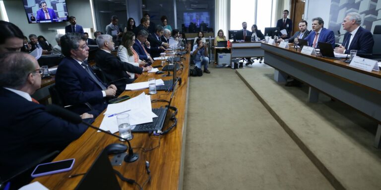 Haddad diz que cortar benefícios tributários é combater privilégios haddad-diz-que-cortar-beneficios-tributarios-e-combater-privilegios