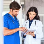 Revalida 2025/2: prazo para envio de diploma médico começa hoje