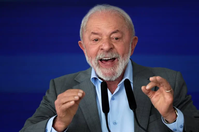 Lula é convidado por Trump para integrar “conselho de paz” em Gaza